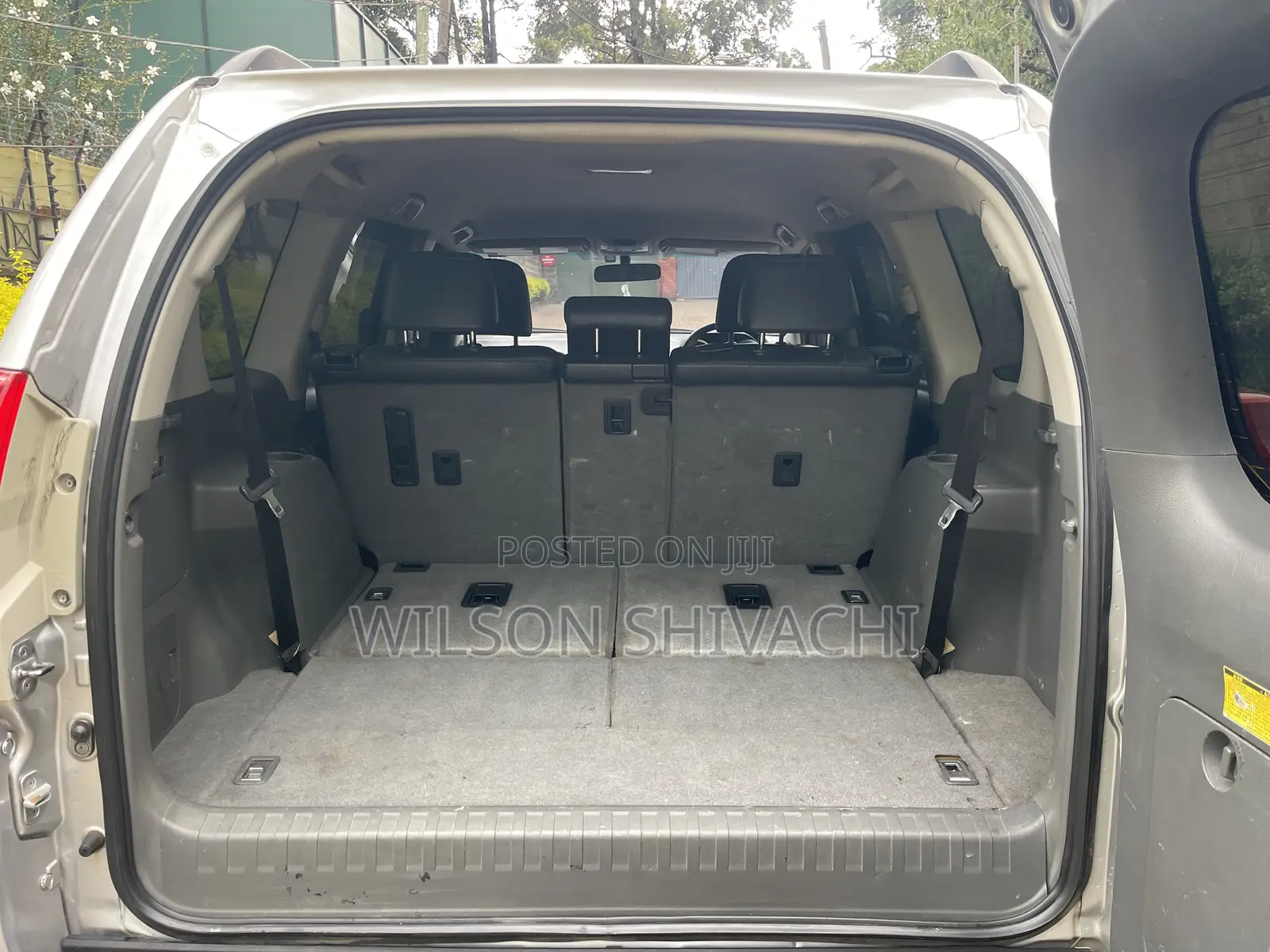 Toyota Land Cruiser Prado 2010 Silver