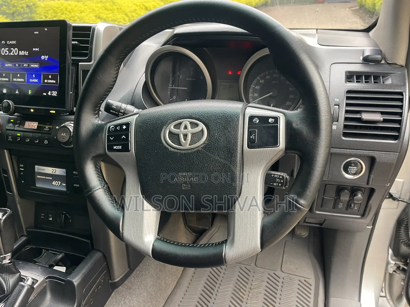 Toyota Land Cruiser Prado 2010 Silver