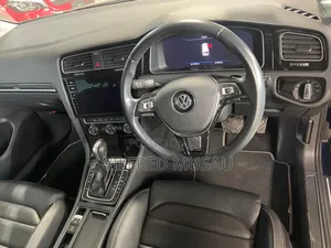 Volkswagen Golf Variant 2020 Blue