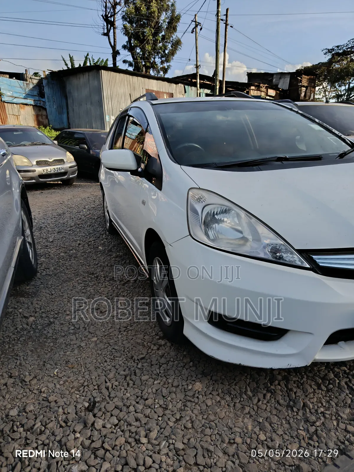 Honda Fit Shuttle 1.3 Hybrid 2WD 2013 White