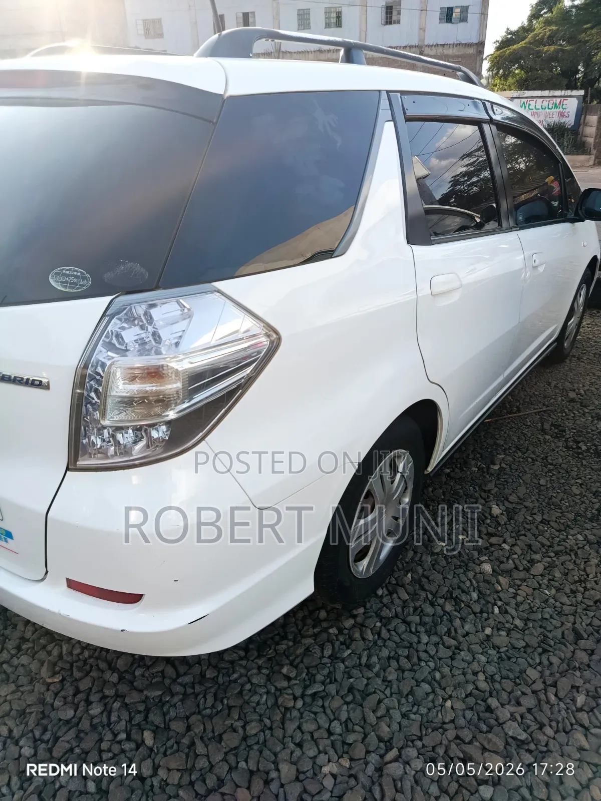 Honda Fit Shuttle 1.3 Hybrid 2WD 2013 White