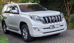 Toyota Land Cruiser Prado 4.0 Petrol TX 2017 White