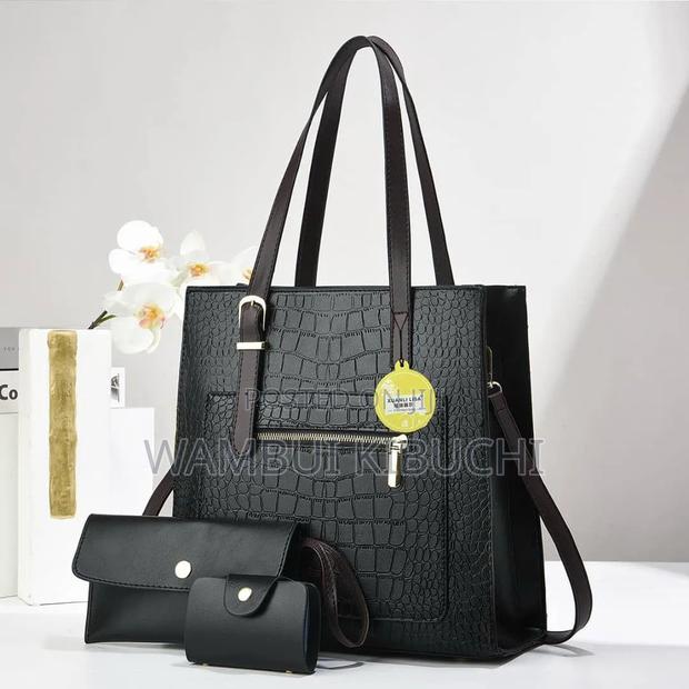 Ladies Handbags - thumbnail 12