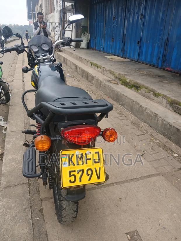 Bajaj Boxer 150 UG 2024 Black