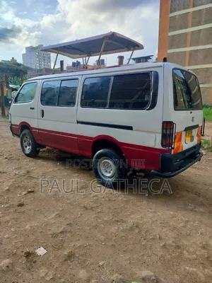 Toyota HiAce 2000 White