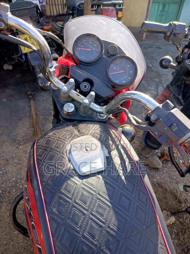 Bajaj Boxer 125 2019 Red - thumbnail 7