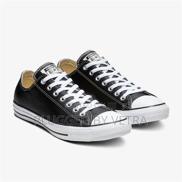Converse Leather Black/White Rubbers.