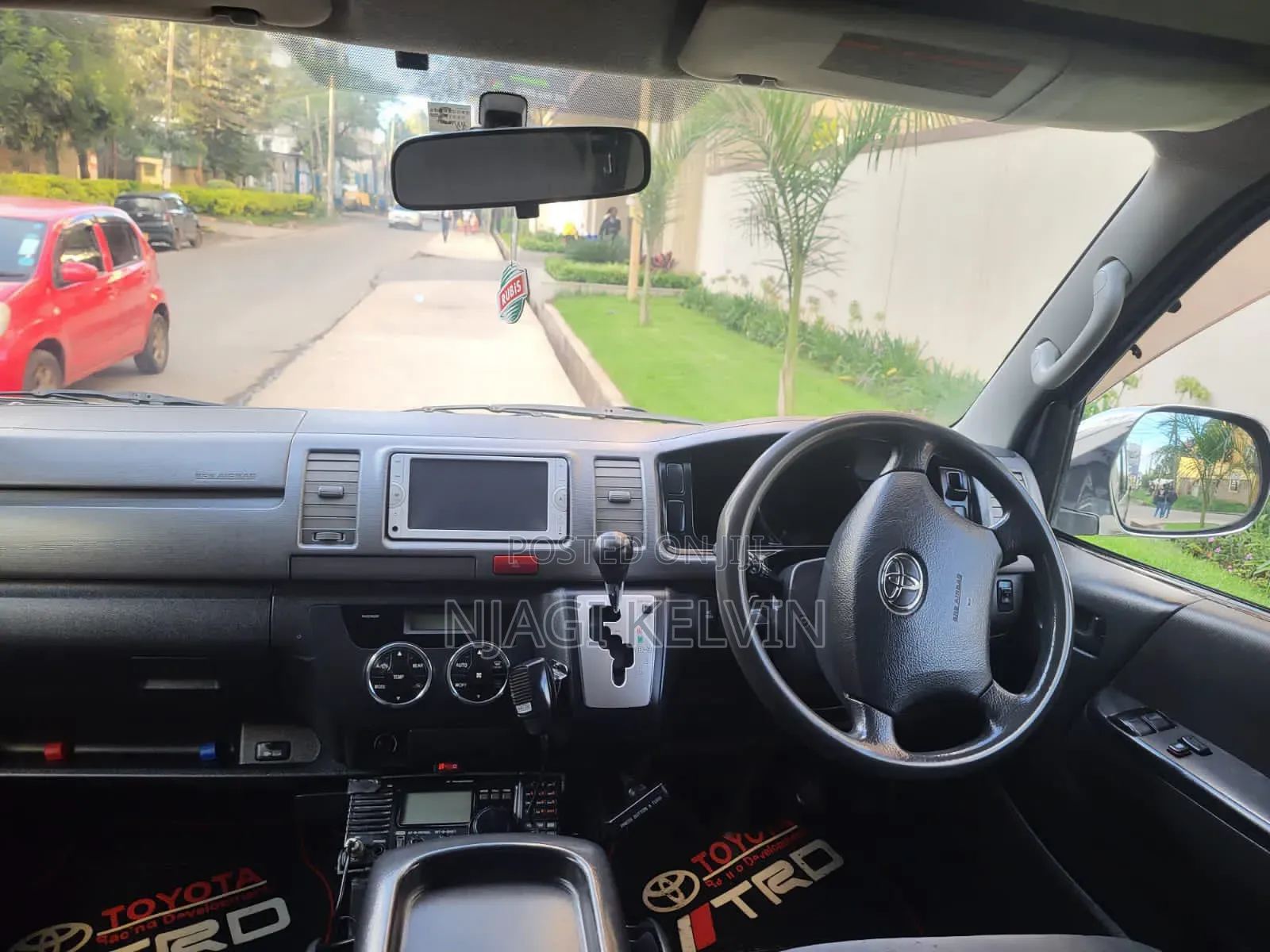 Toyota HiAce 2012 White