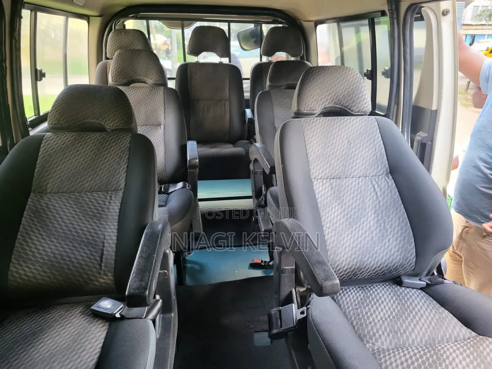 Toyota HiAce 2012 White