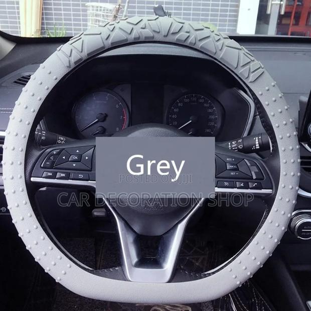 Grey Stretchable Silicone Wear Resistant Comfort Driving Steer Cover