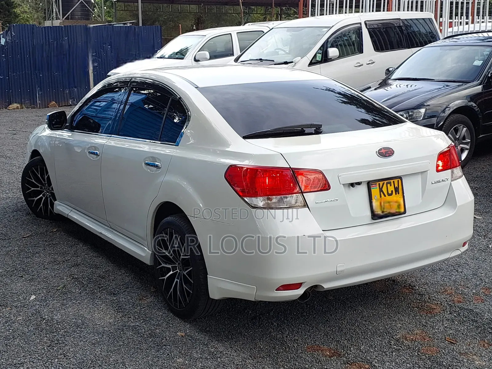 Subaru Legacy 2013 Pearl