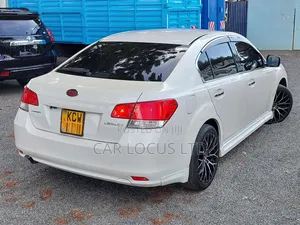 Subaru Legacy 2013 Pearl