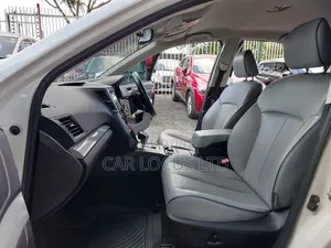 Subaru Legacy 2013 Pearl