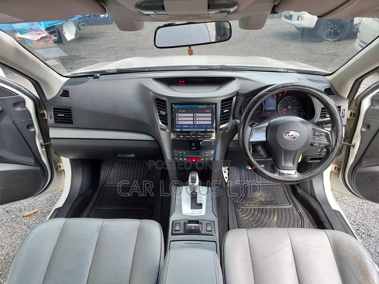 Subaru Legacy 2013 Pearl