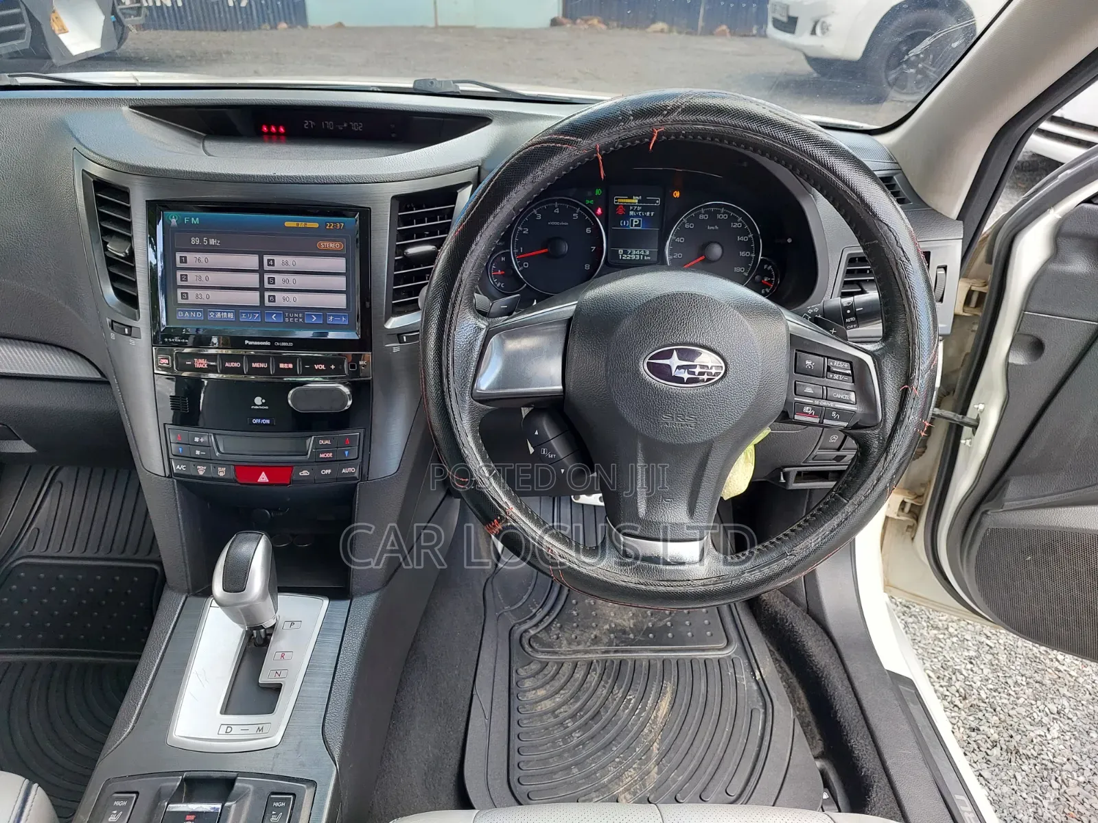 Subaru Legacy 2013 Pearl