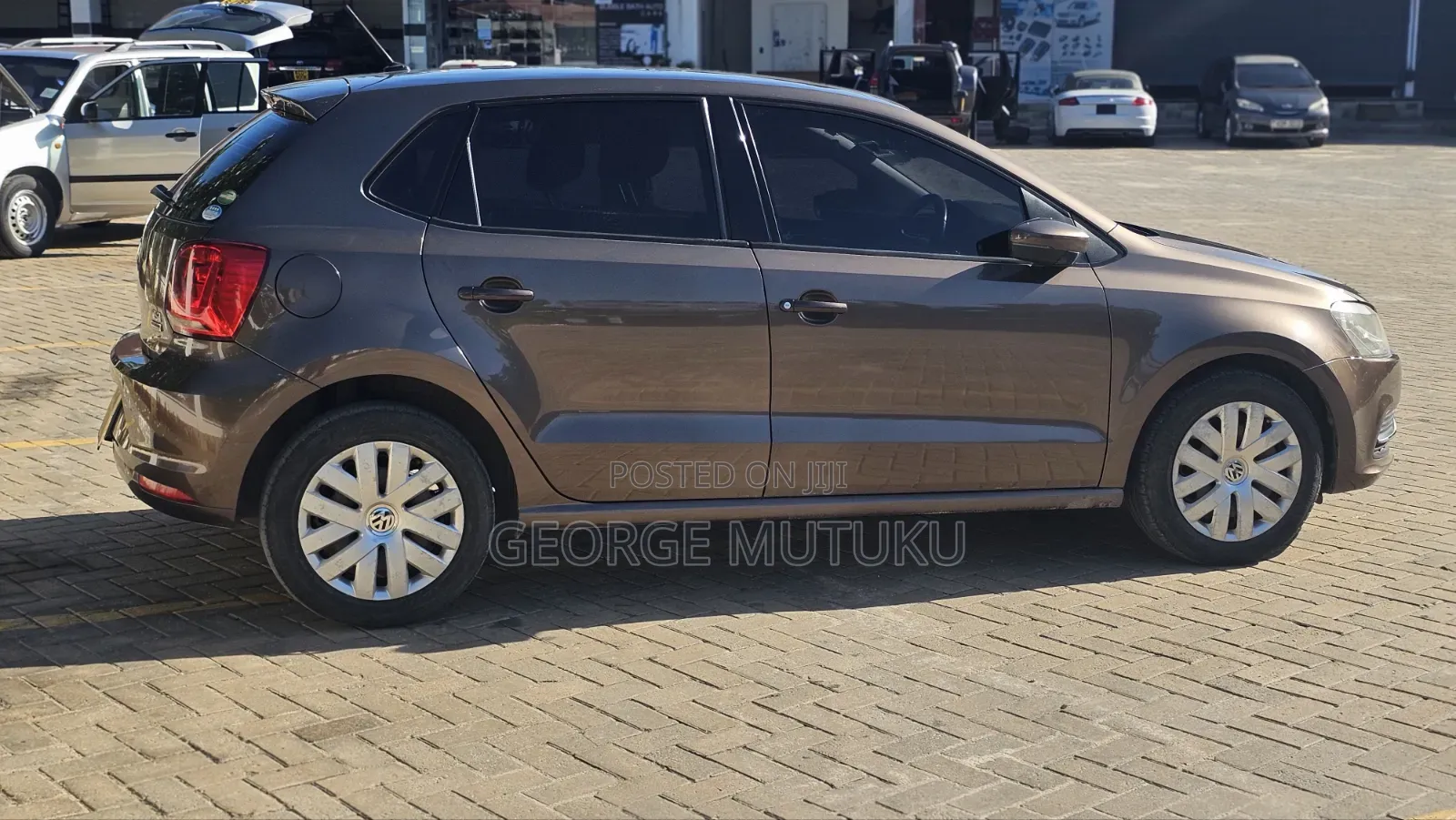 Volkswagen Polo 2015 Brown