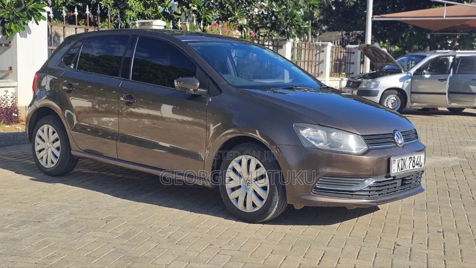 Volkswagen Polo 2015 Brown