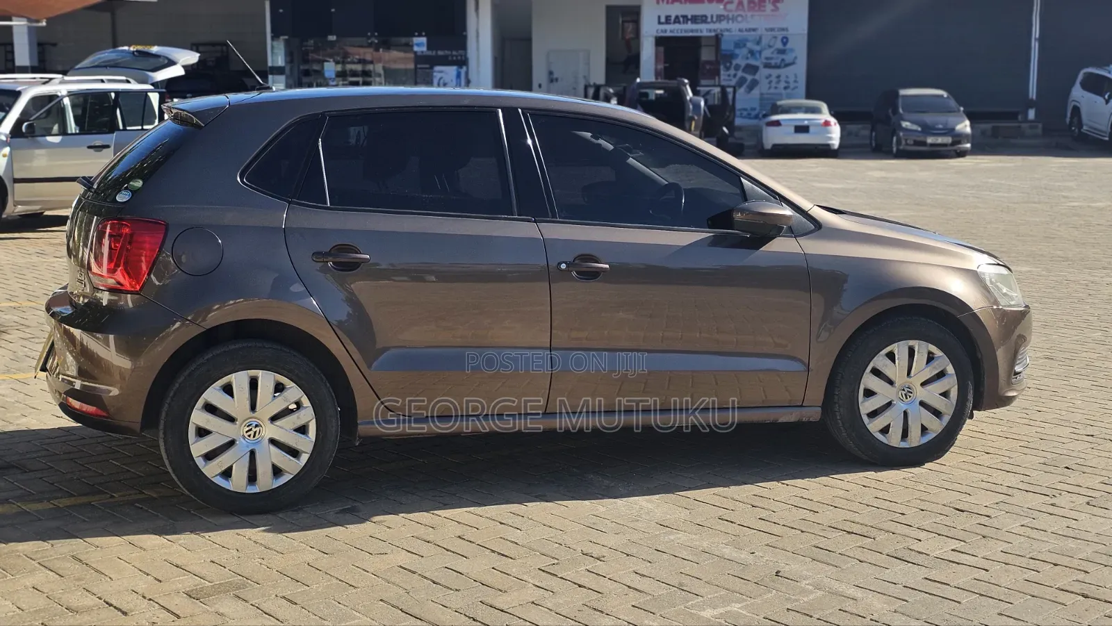 Volkswagen Polo 2015 Brown