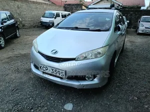 Toyota Wish 2011 Silver
