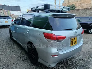 Toyota Wish 2011 Silver