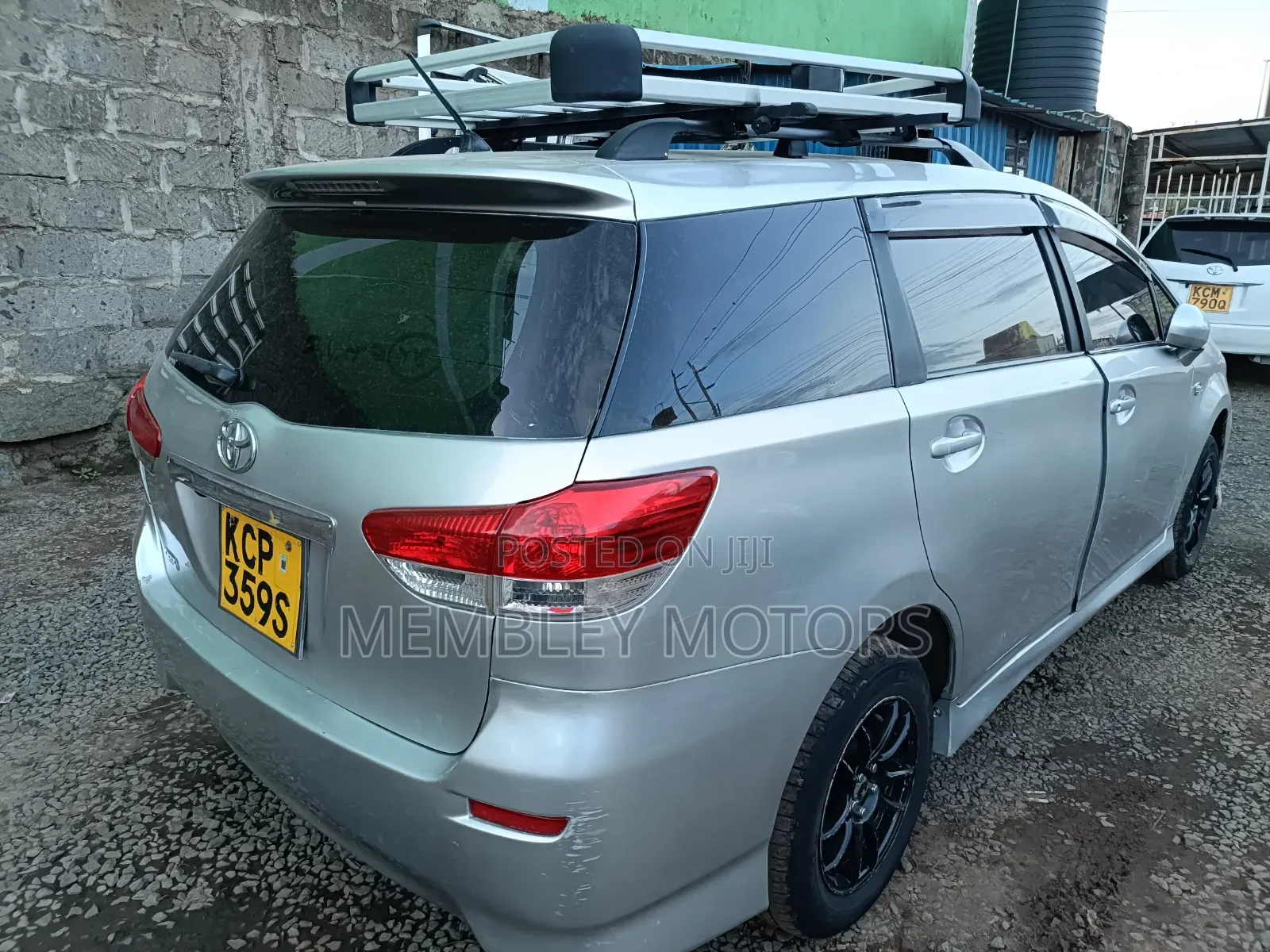 Toyota Wish 2011 Silver
