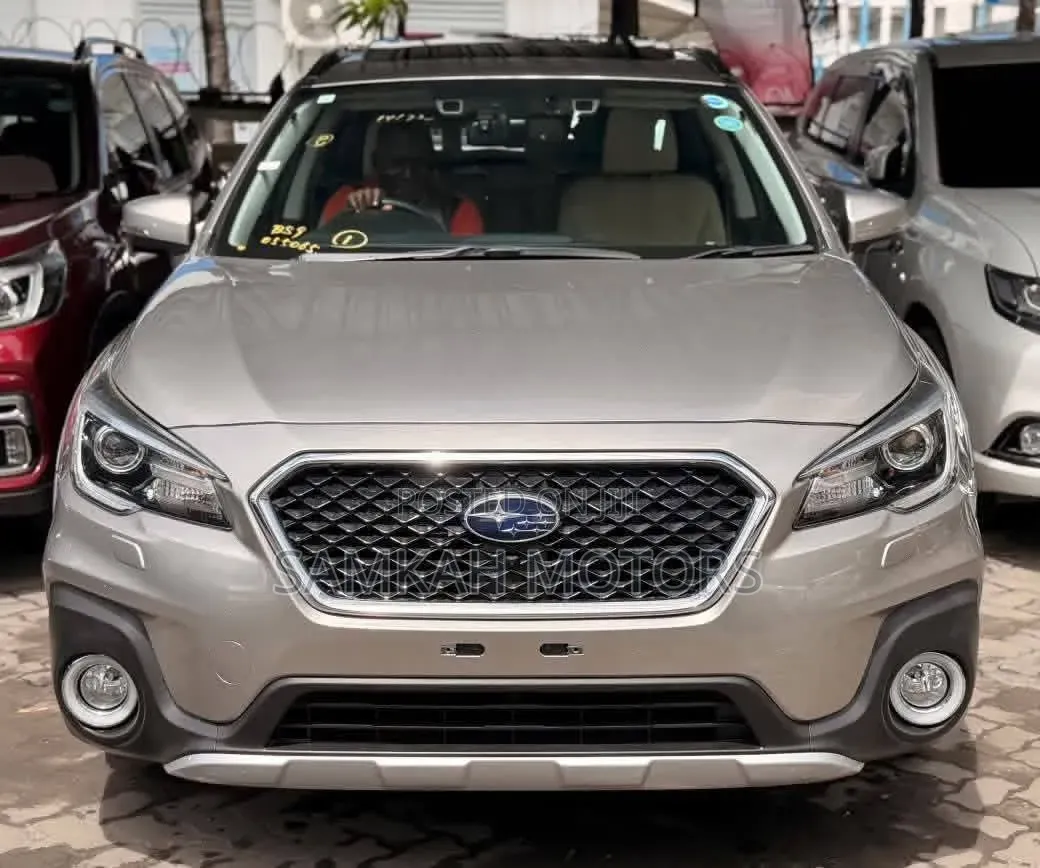 Subaru Outback 2019 Gold