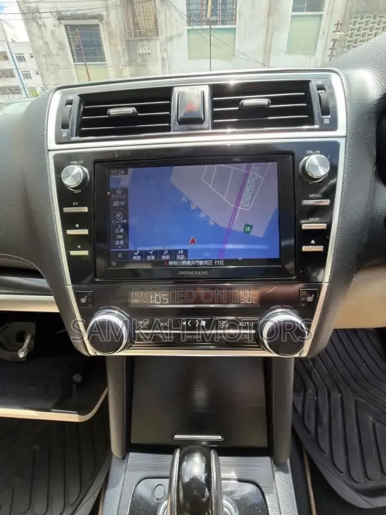 Subaru Outback 2019 Gold