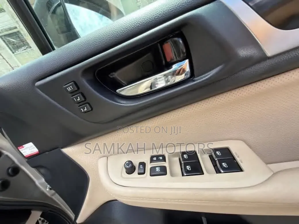 Subaru Outback 2019 Gold