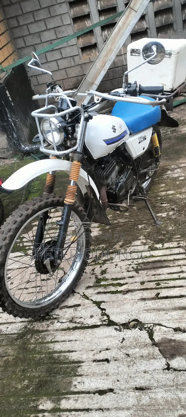 Suzuki 2011 White