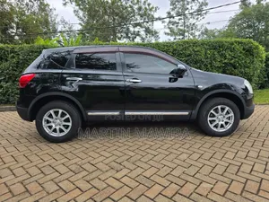Nissan Dualis 2012 Black