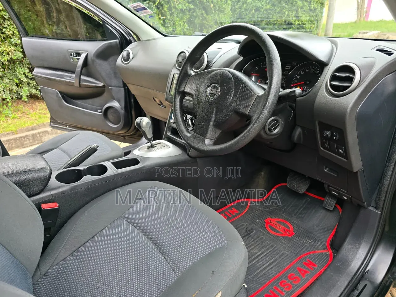 Nissan Dualis 2012 Black