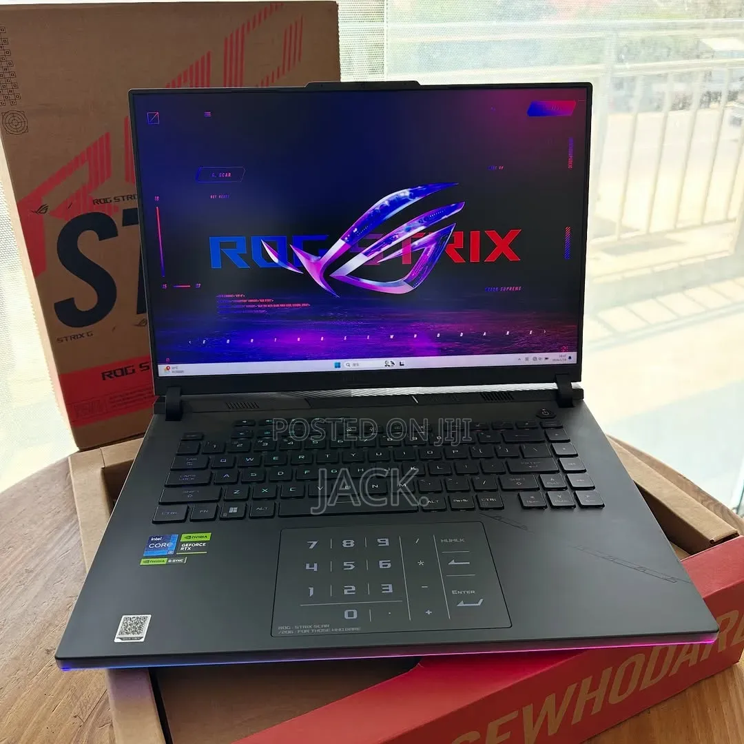 Laptop Asus ROG Zephyrus G16 16GB Intel Core Ultra 9 SSD 1T