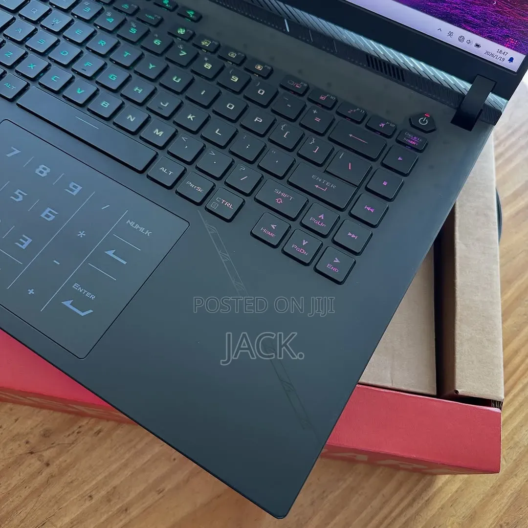 Laptop Asus ROG Zephyrus G16 16GB Intel Core Ultra 9 SSD 1T