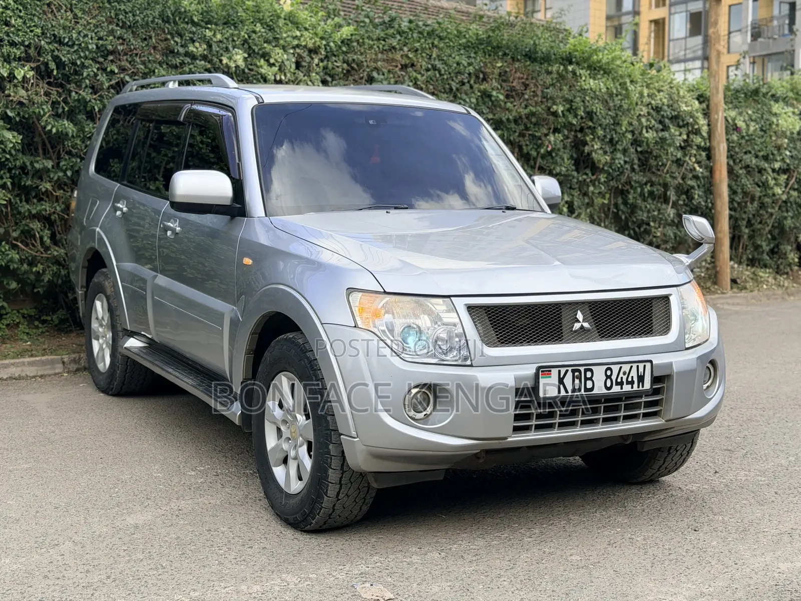 Mitsubishi Pajero V80 3.2 DI-D 2015 Silver