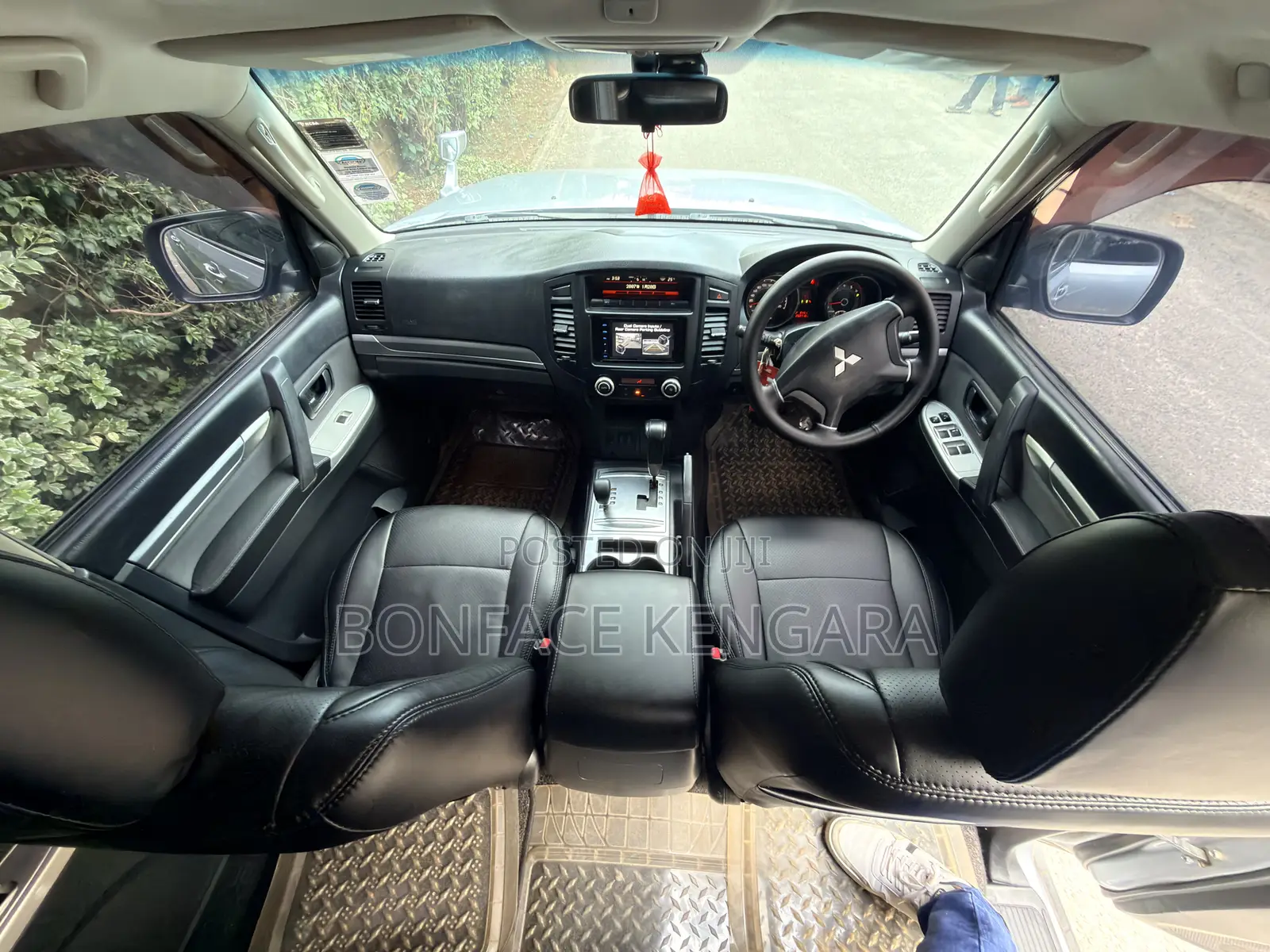 Mitsubishi Pajero V80 3.2 DI-D 2015 Silver