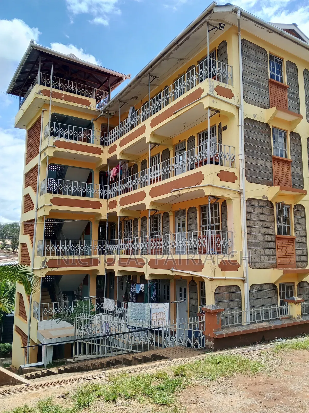Mini Flat in Ebenezar, Junction for sale