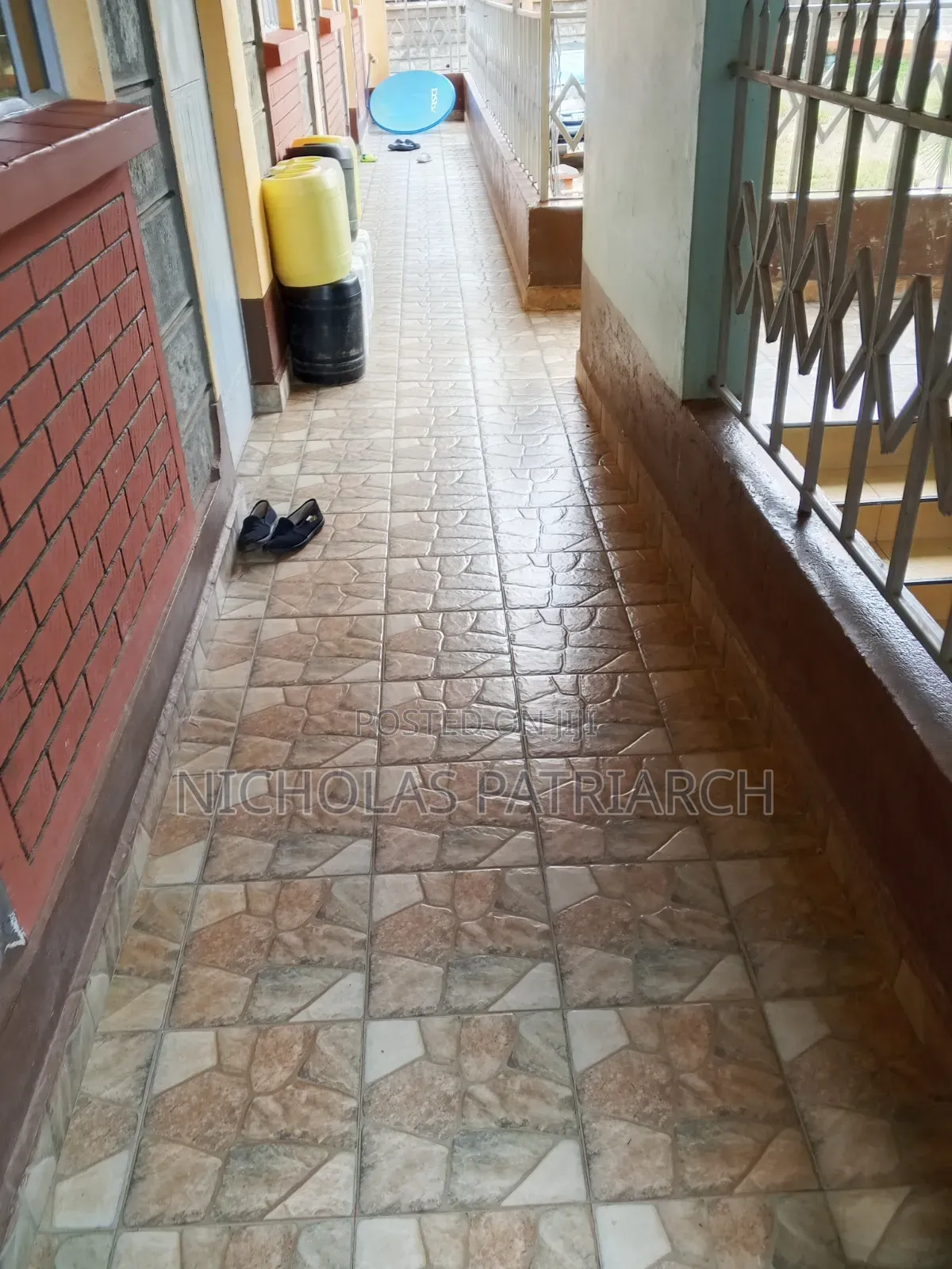 Mini Flat in Ebenezar, Junction for sale