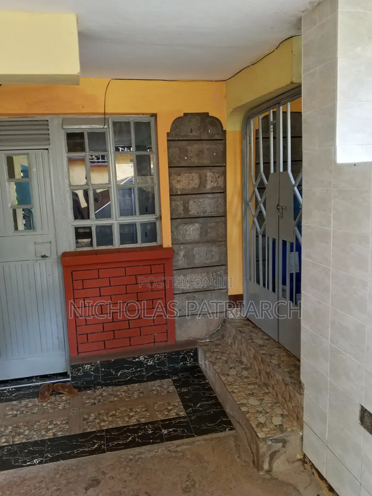 Mini Flat in Ebenezar, Junction for sale