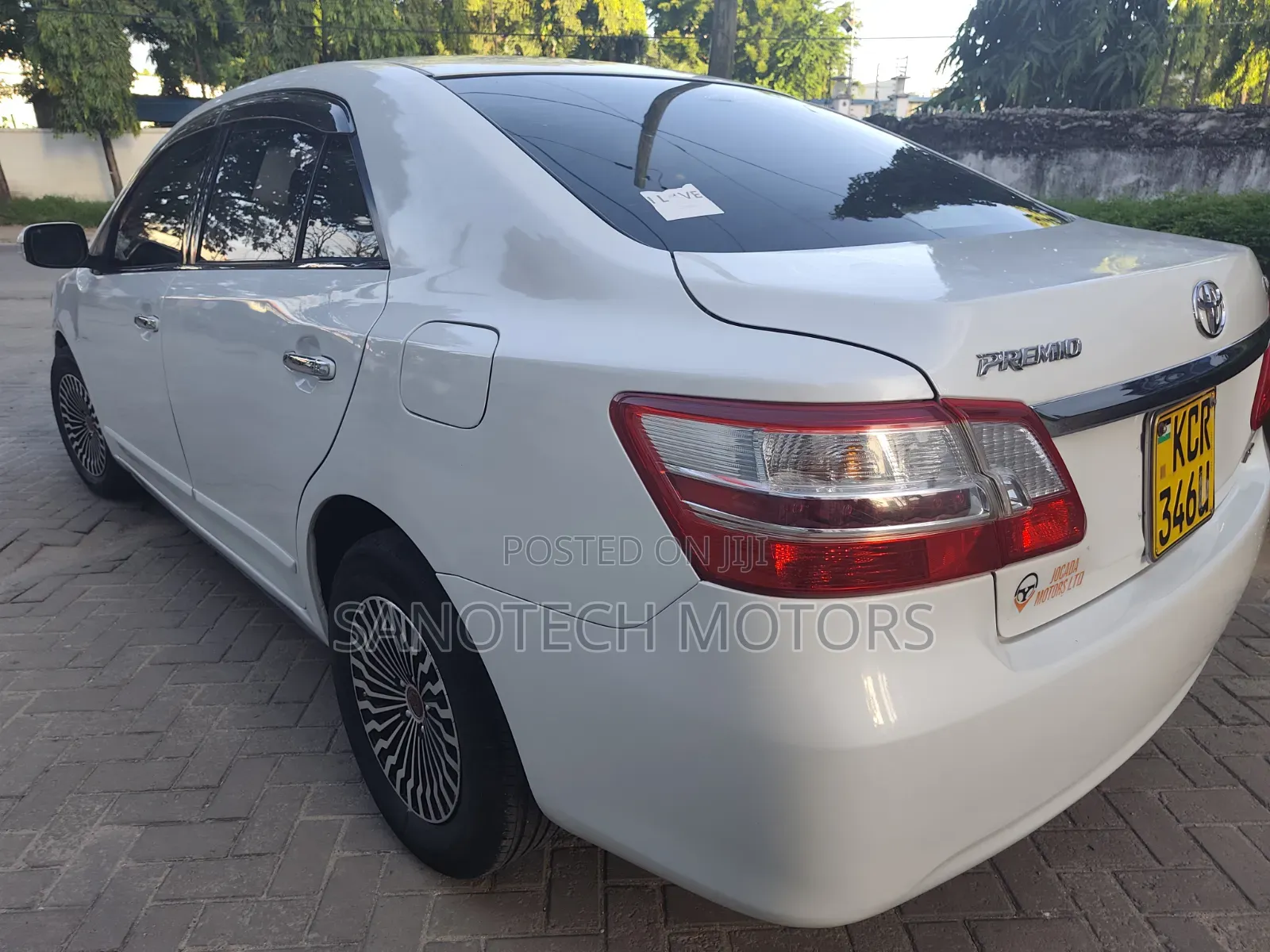 Toyota Premio 2011 White