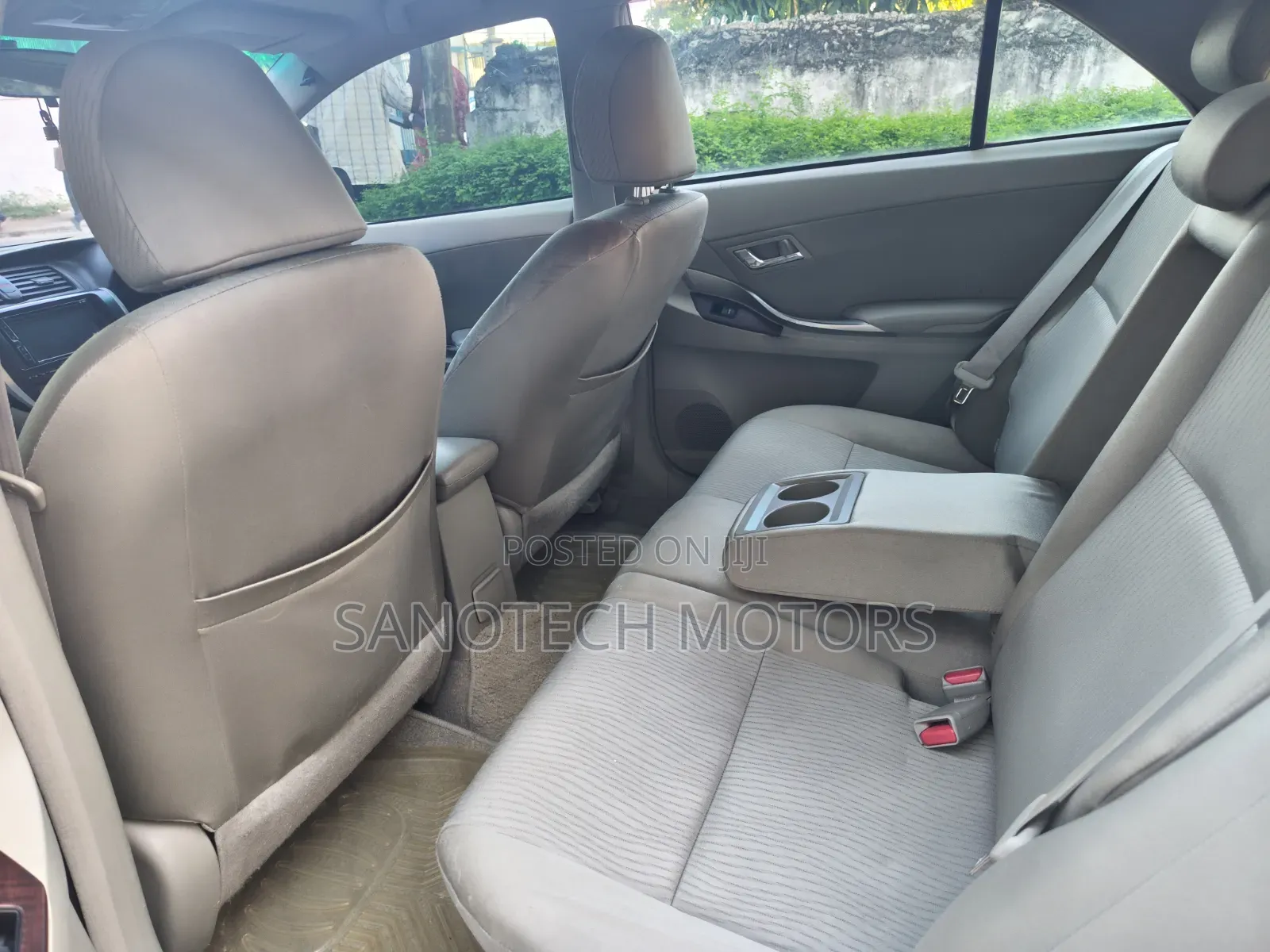 Toyota Premio 2011 White