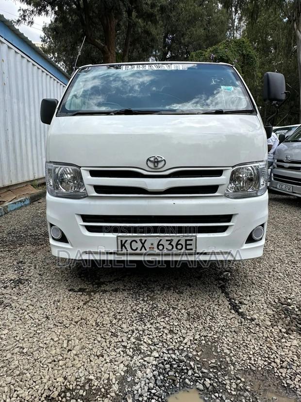 Toyota HiAce 2013 White - thumbnail 3