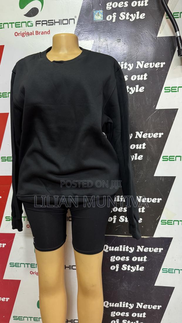 White and Black Sweatshirts - thumbnail 4