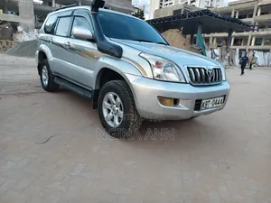 Toyota Land Cruiser Prado 2006 Silver