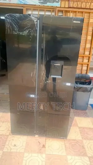 Hisense Side-by-Side Refrigerator With Water Dispenser