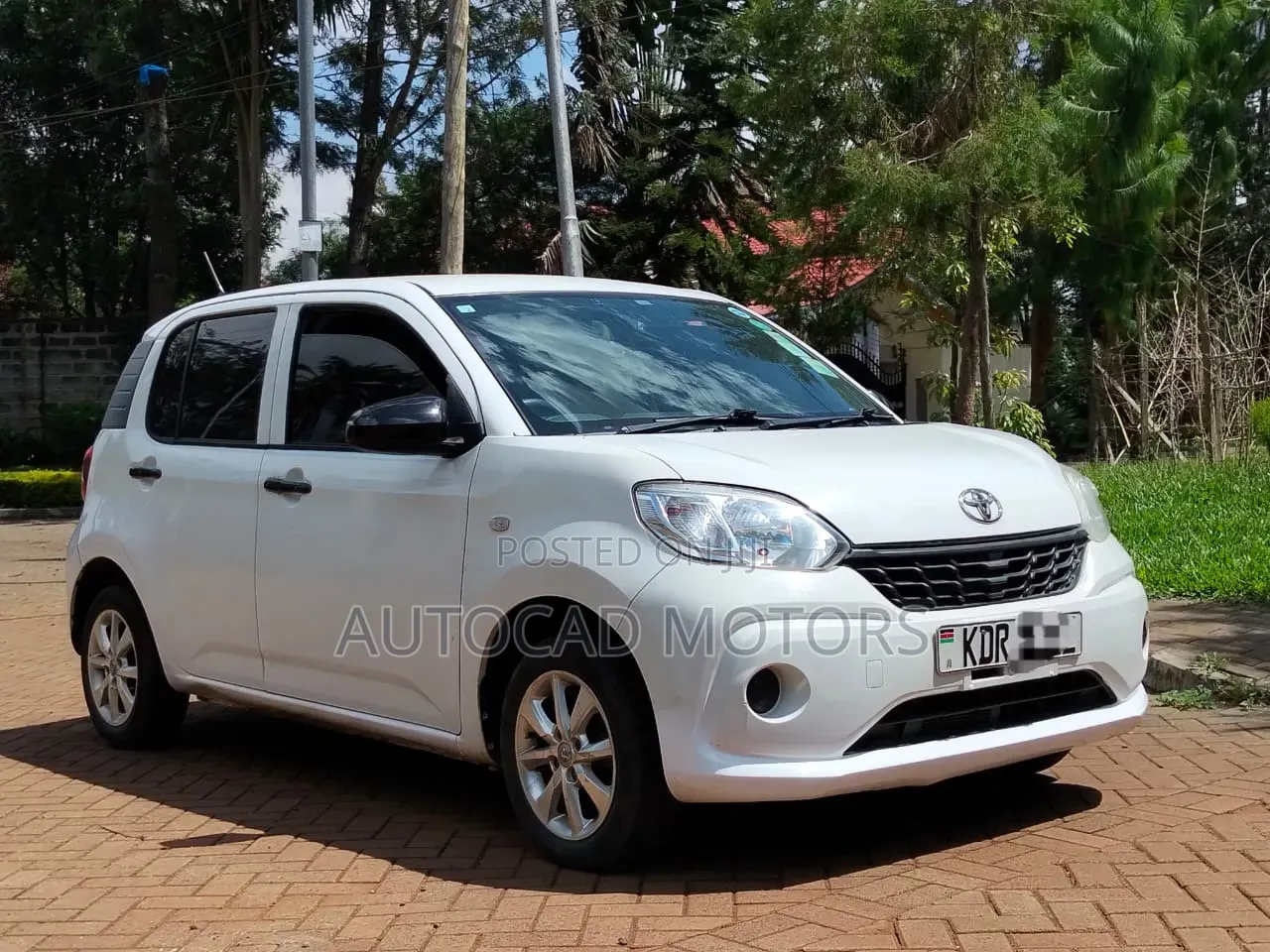 Toyota Passo 2017 White