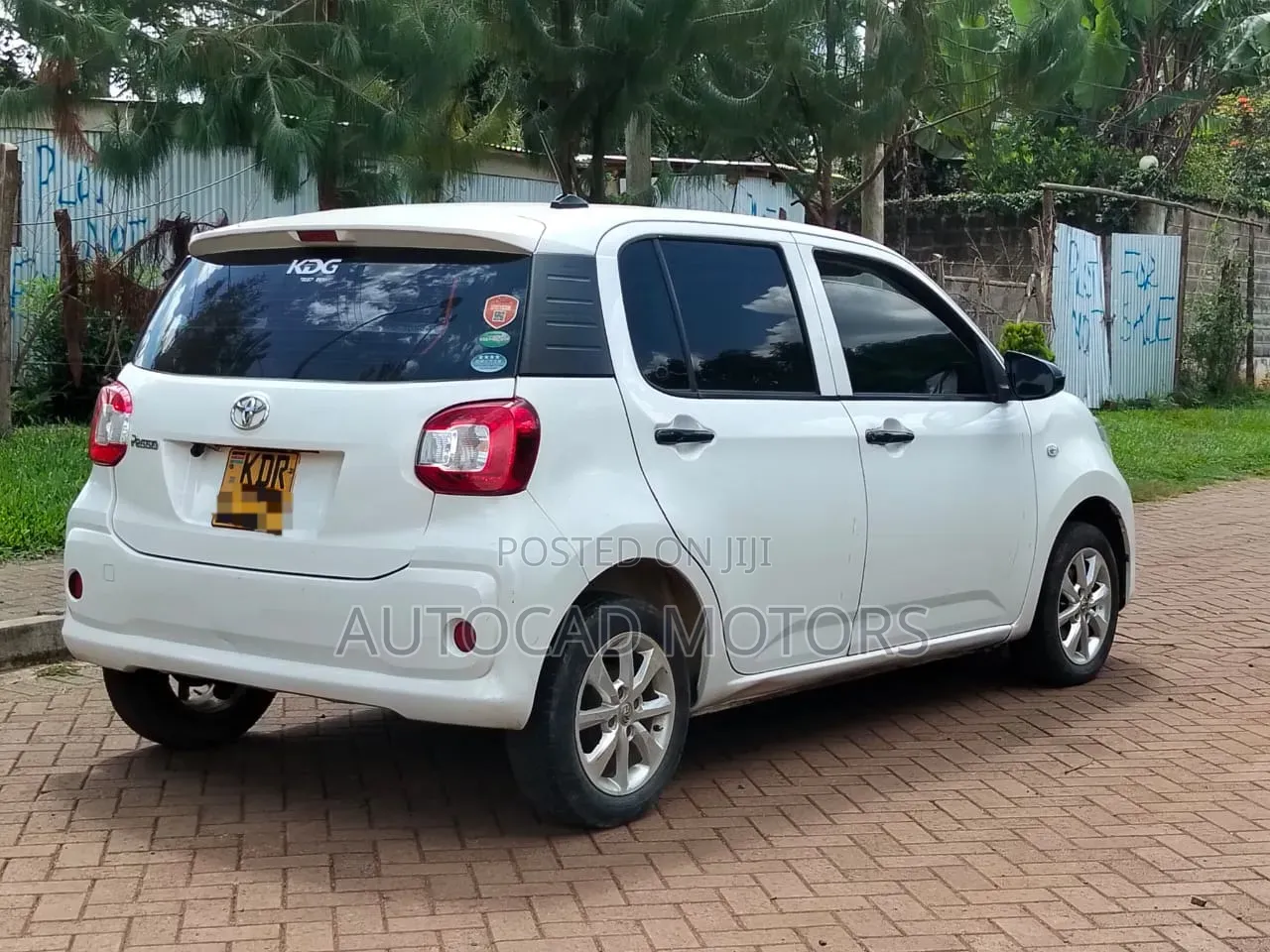 Toyota Passo 2017 White