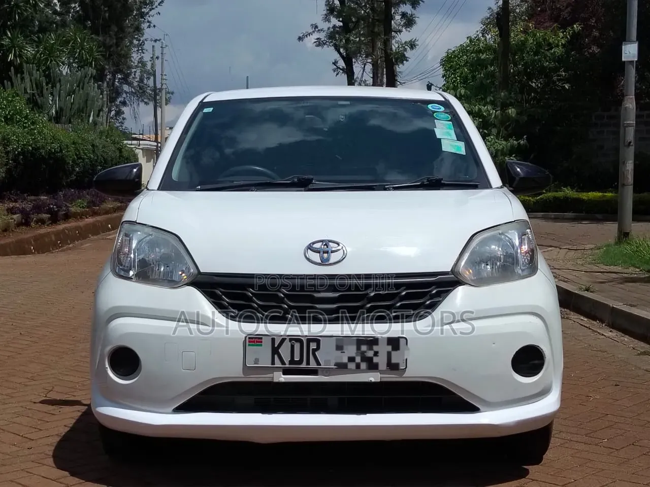 Toyota Passo 2017 White