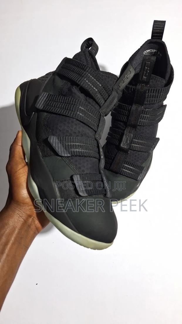 Basketball Shoes [Lebron] - thumbnail 3