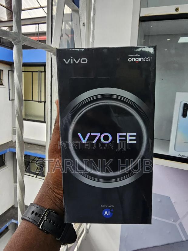 New Vivo V70 512 GB Blue