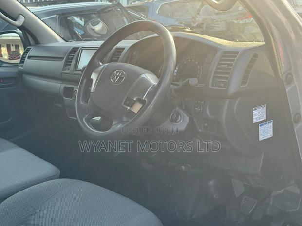 Nissan NV200 2019 White - thumbnail 6